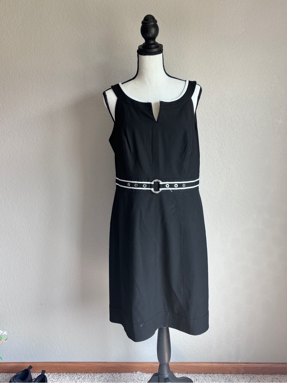 White House Black Market Black Lee Length Dress with White Trim women’s 12